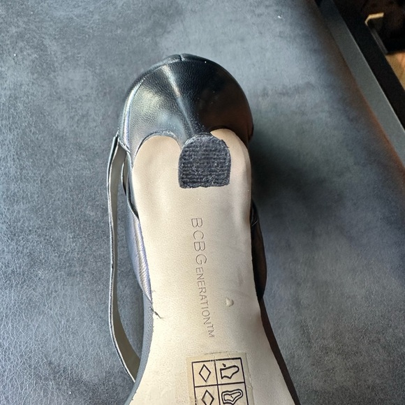 BCBG Heels size 6.5 - Picture 5 of 9